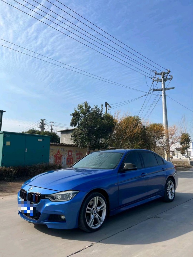 北京17年宝马3系8