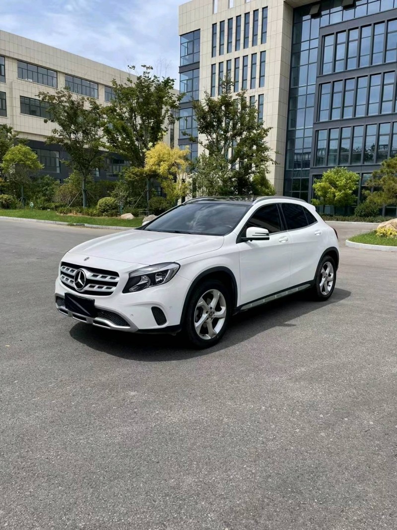 宿迁19年奔驰GLA2