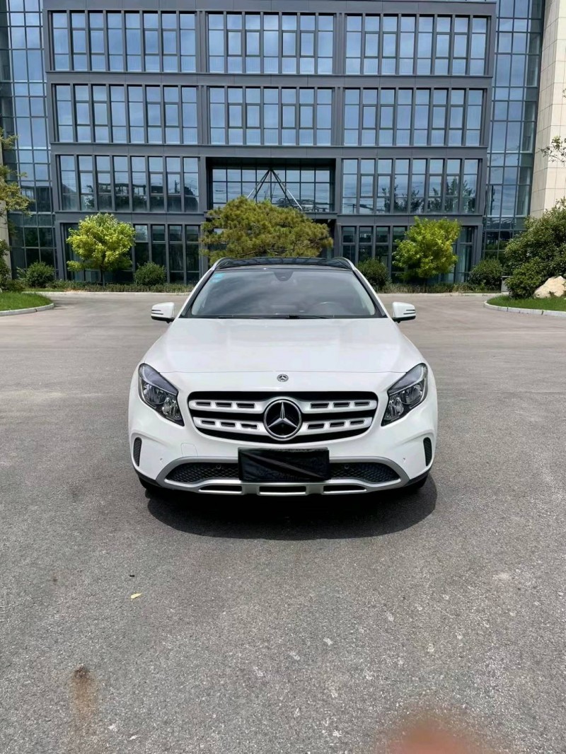 宿迁19年奔驰GLA1