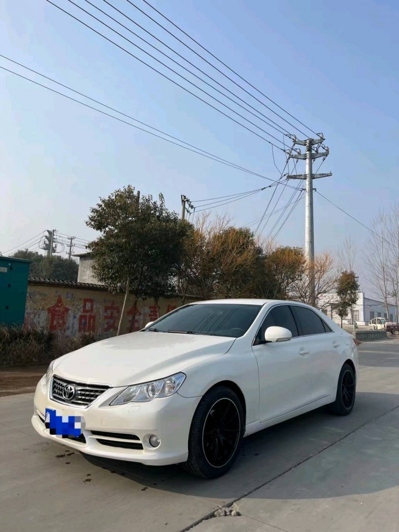 北京13年丰田锐志2