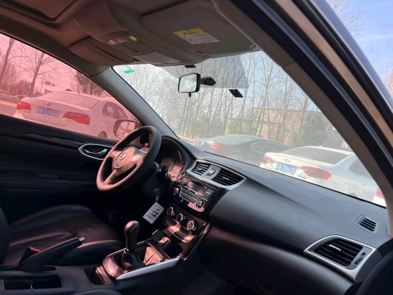 北京17年日产轩逸9