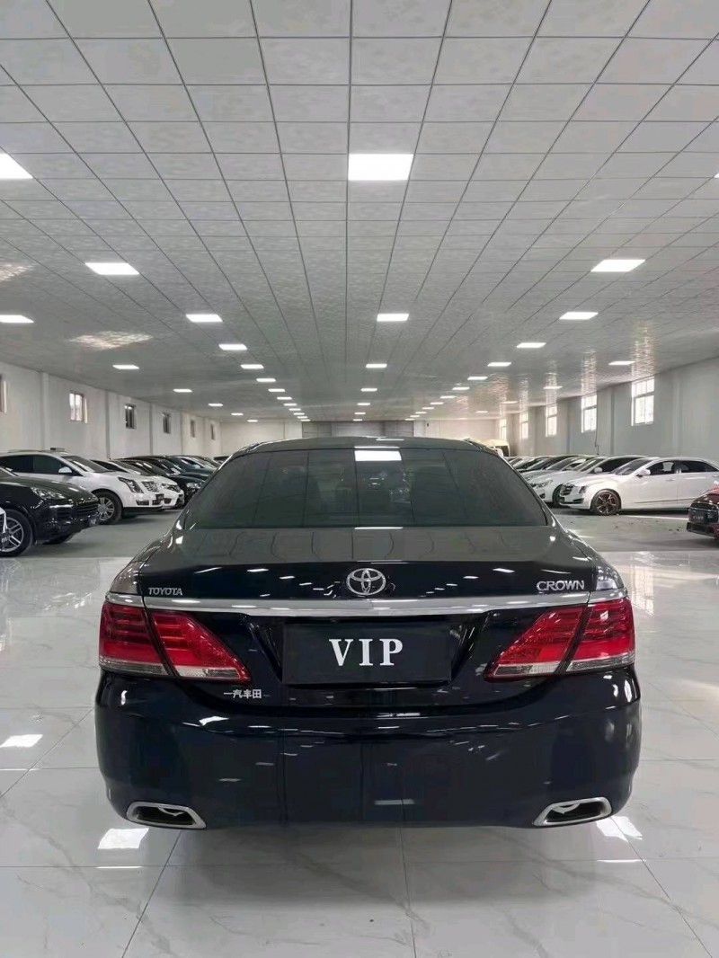 廊坊15年丰田皇冠8