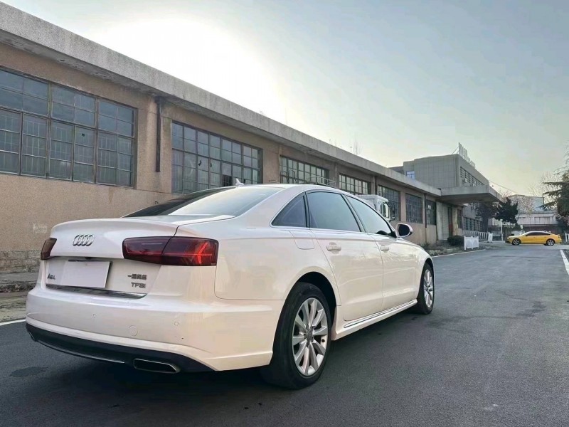 济宁16年奥迪A6L6
