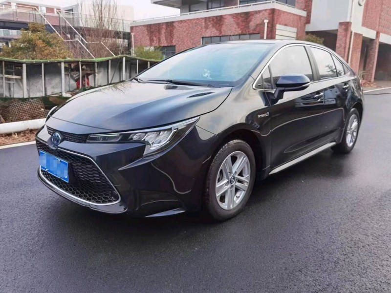 济南21年丰田雷凌3