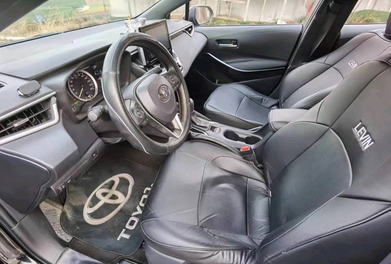 济南21年丰田雷凌8