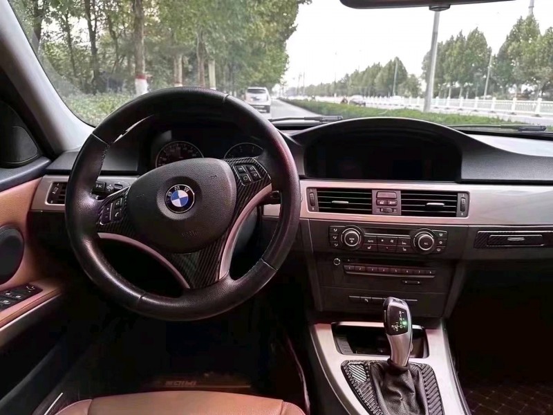 济南12年宝马3系7