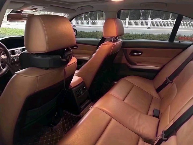 济南12年宝马3系9