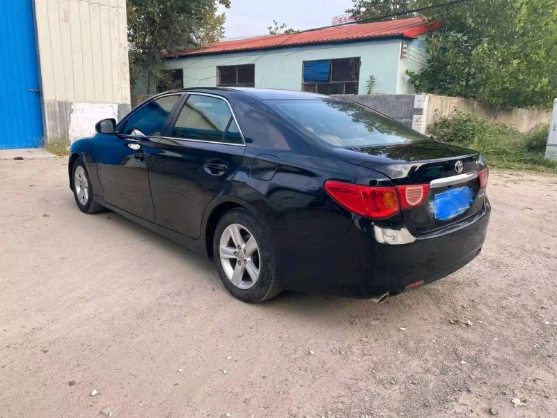 潍坊12年丰田锐志2