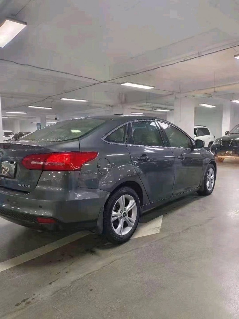 安顺15年福特福克斯7