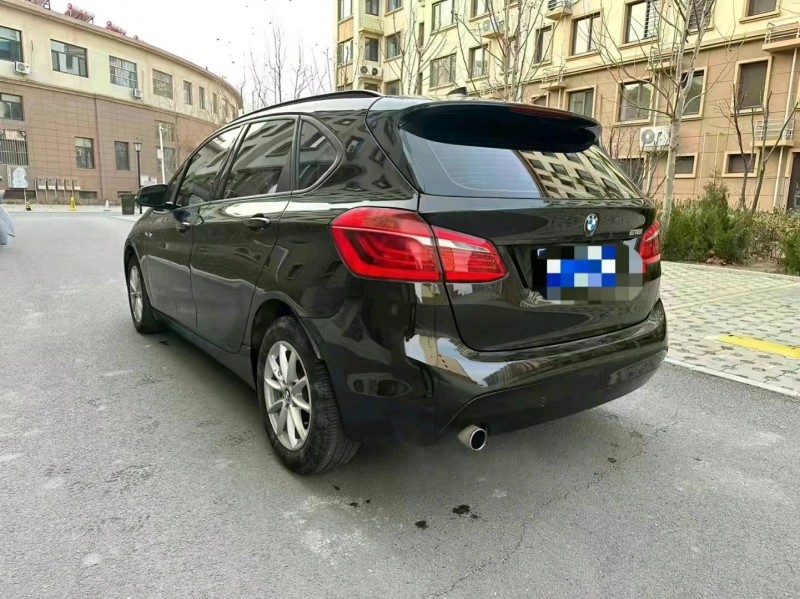 济南17年宝马2系6