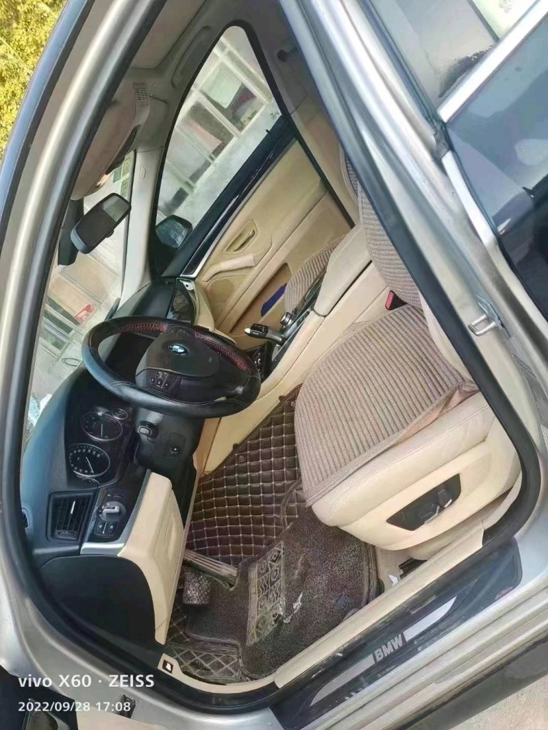 济南12年宝马5系4