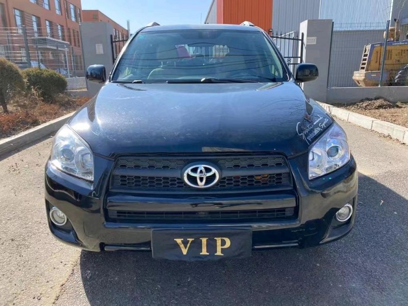沈阳13年丰田RAV41