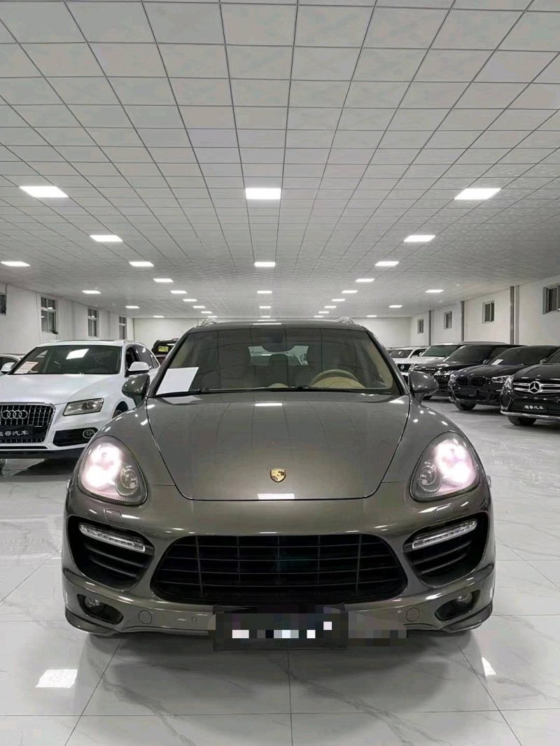 廊坊13年保时捷卡宴8