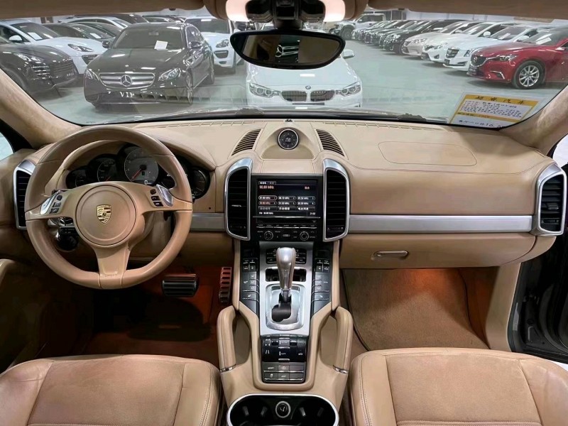 廊坊13年保时捷卡宴3