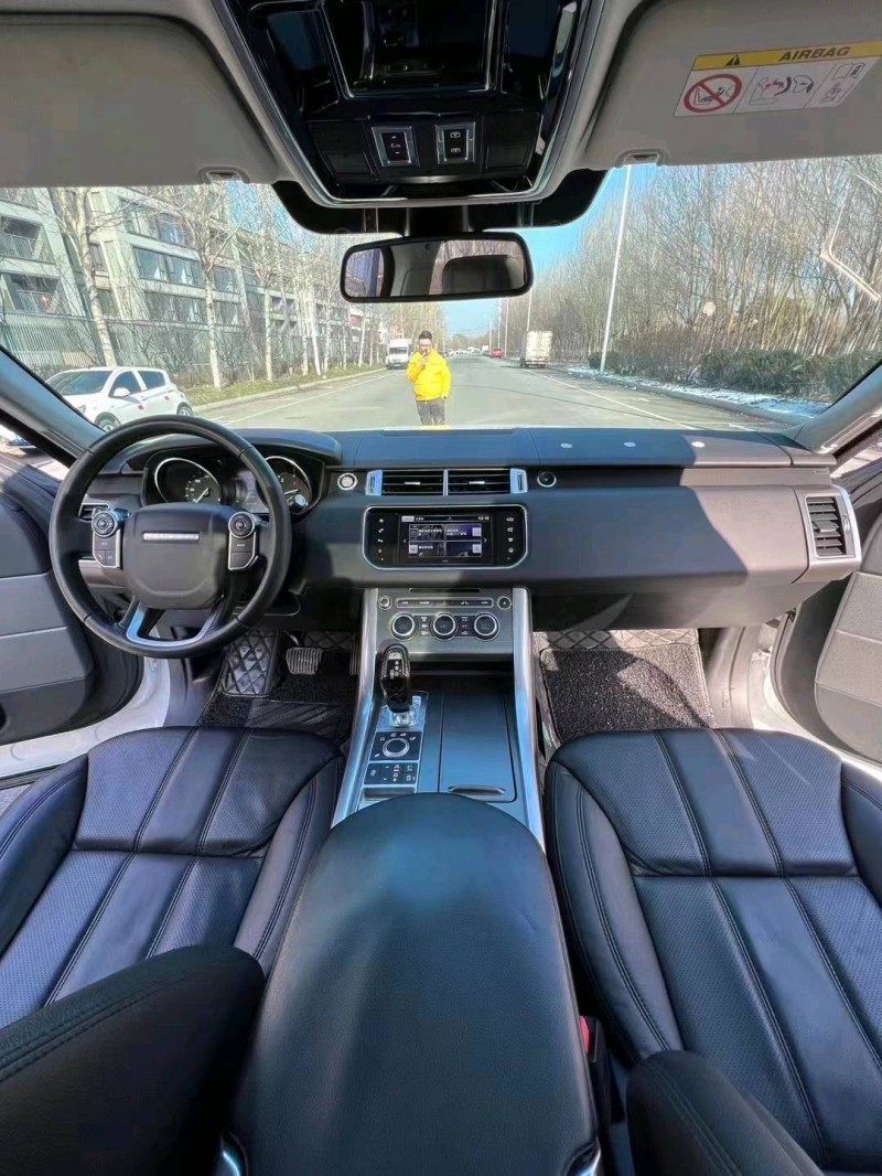 沈阳17年路虎揽胜运动4