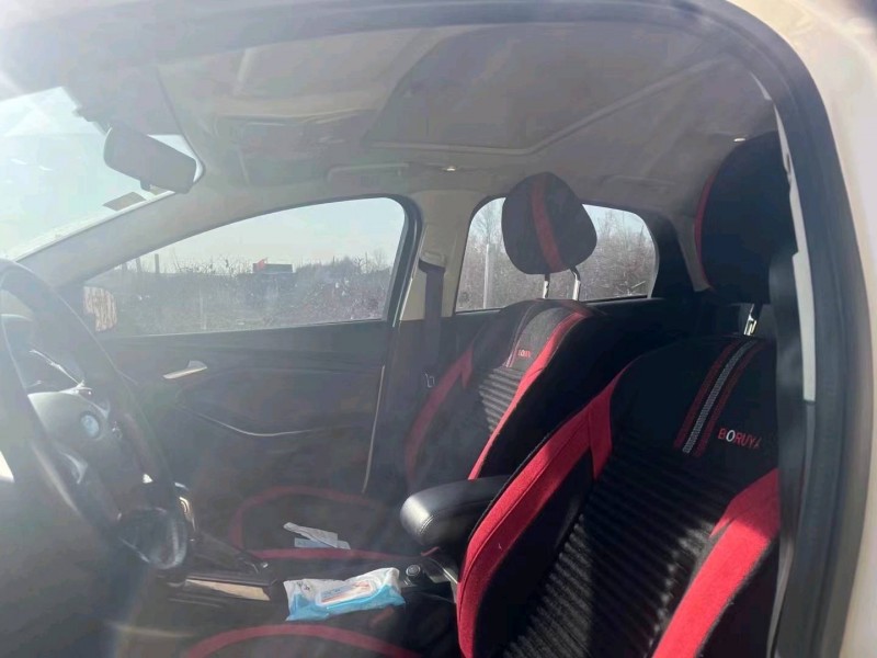 青岛15年福特福克斯4