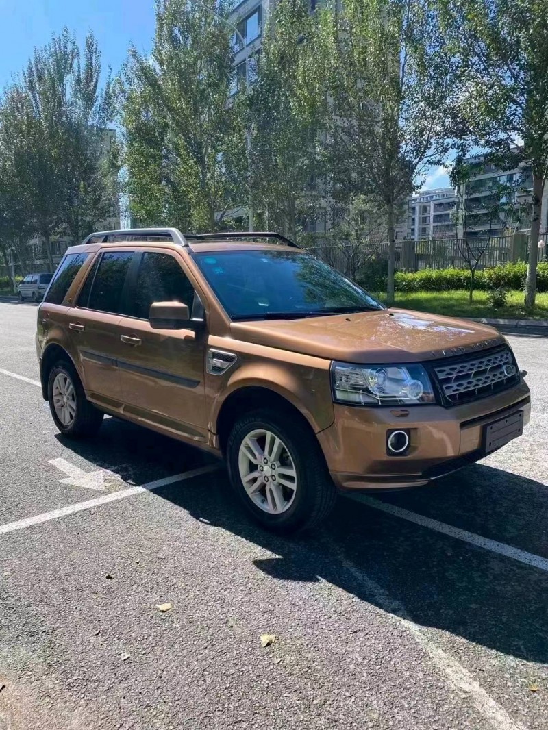 沈阳14年路虎神行者2