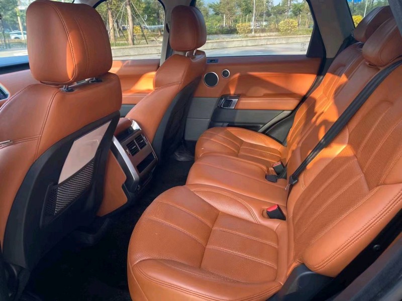 广州16年路虎揽胜运动4