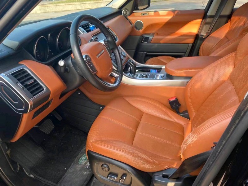 广州16年路虎揽胜运动6