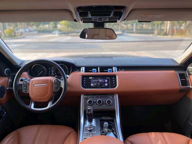 广州16年路虎揽胜运动5