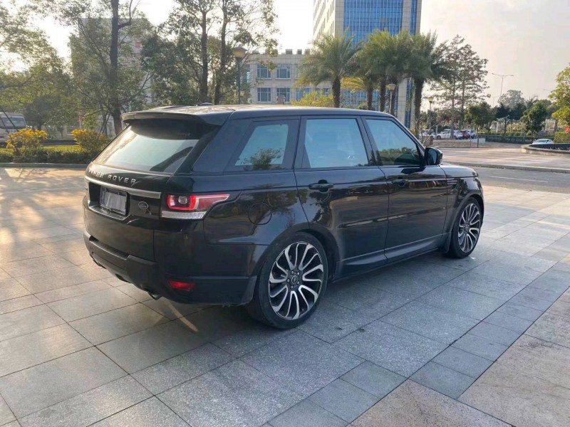 广州16年路虎揽胜运动7