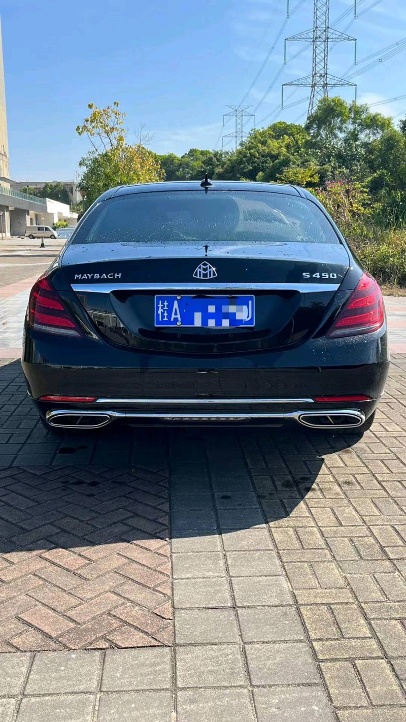 广州19年奔驰迈巴赫S级9