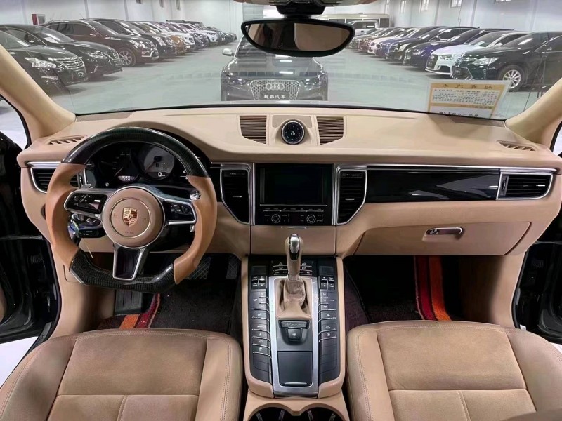 廊坊15年保时捷Macan6