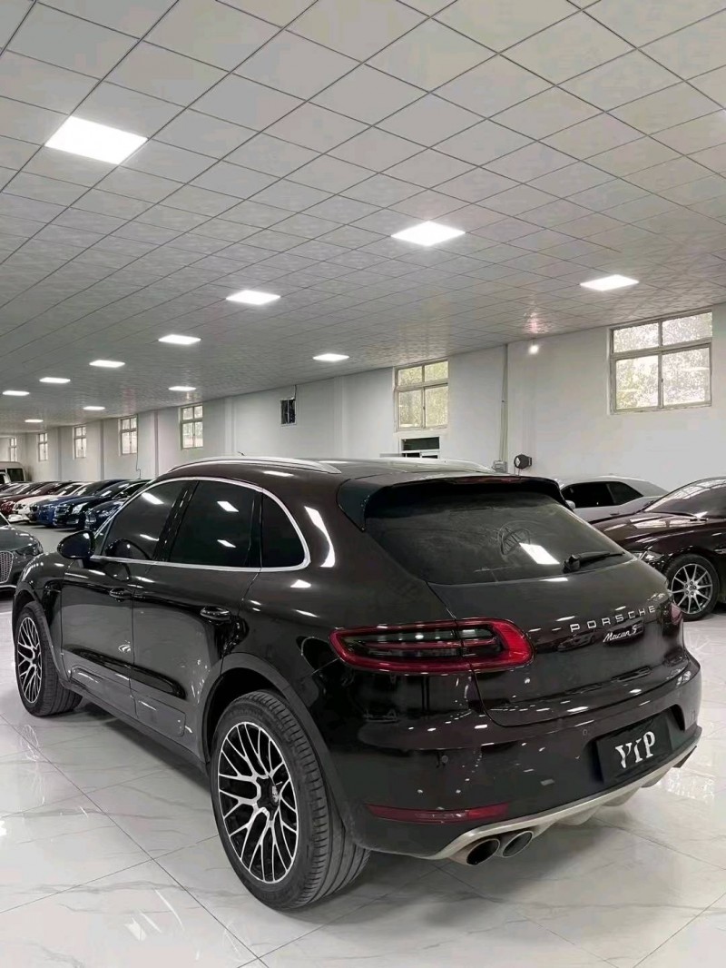 廊坊15年保时捷Macan9
