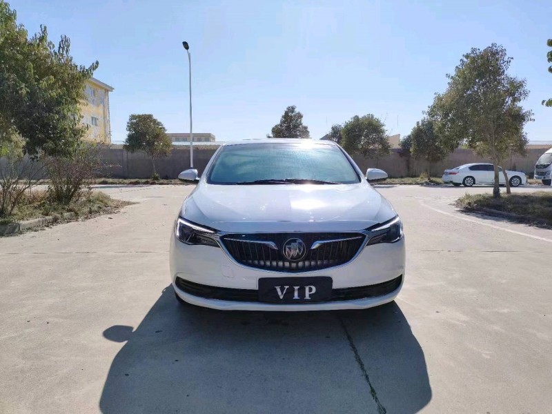 青岛20年别克英朗9