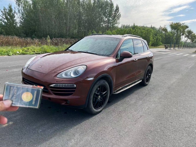 宜昌13年保时捷卡宴6