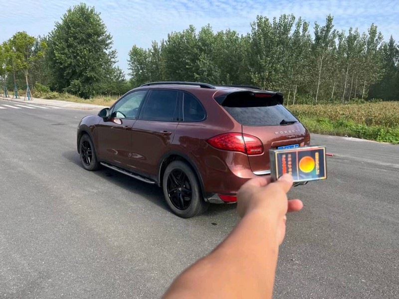 宜昌13年保时捷卡宴8