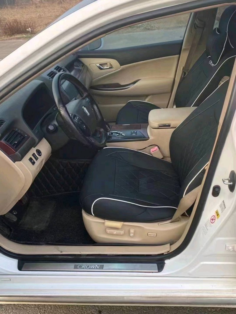 宜昌10年丰田皇冠7