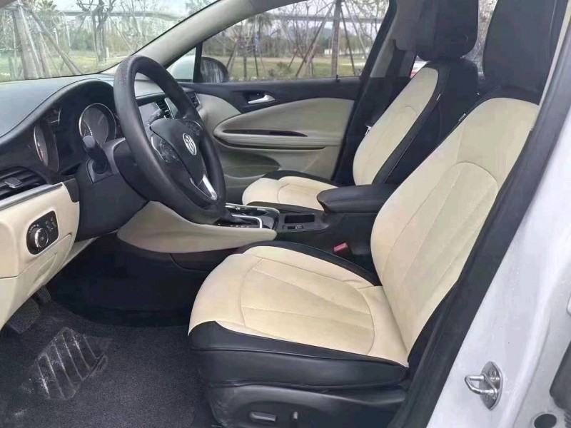 嘉兴18年别克威朗2