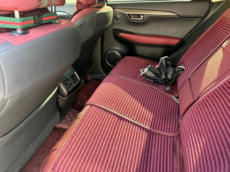 枣庄21年雷克萨斯RX7