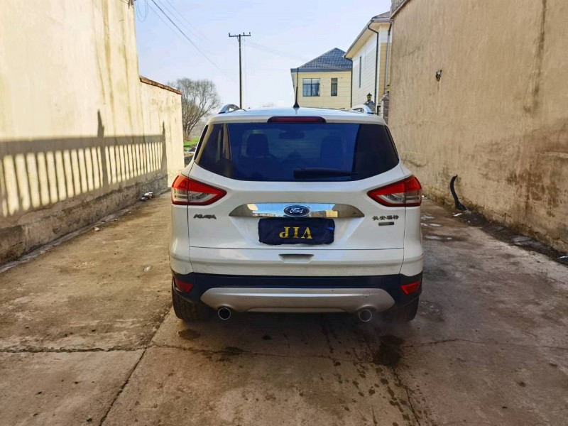 苏州14年福特翼虎6