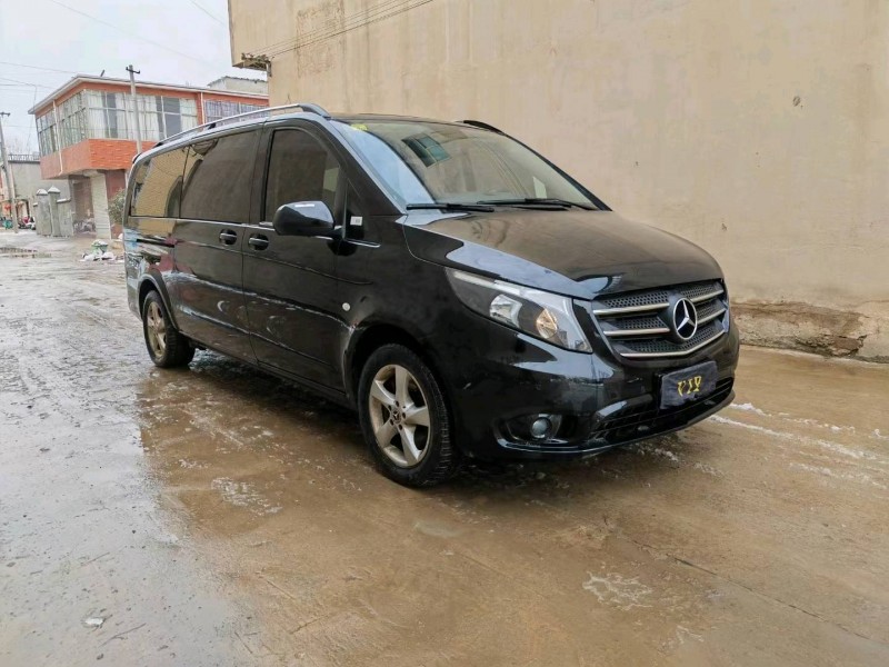 苏州19年奔驰威霆8