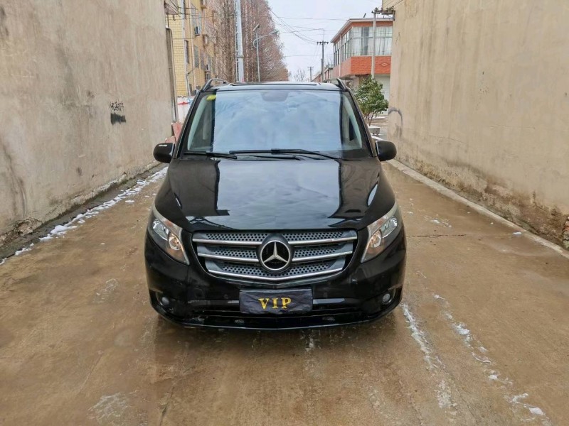 苏州19年奔驰威霆9