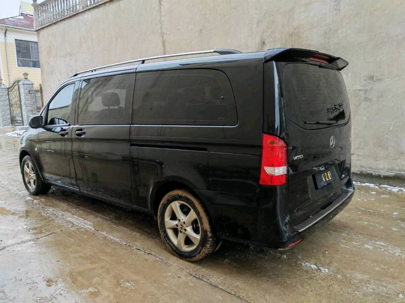 苏州19年奔驰威霆3