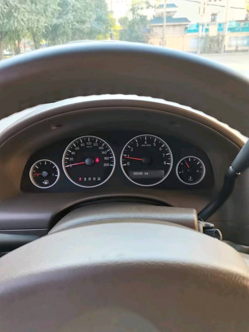 邯郸13年别克陆尊5