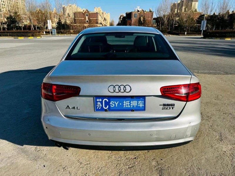 沈阳14年奥迪A4L6