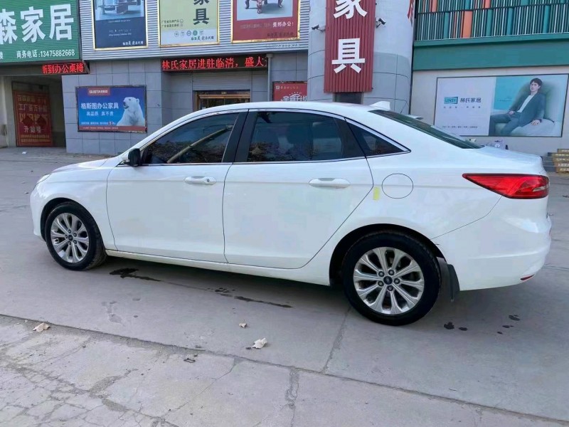 东营15年福特福睿斯5