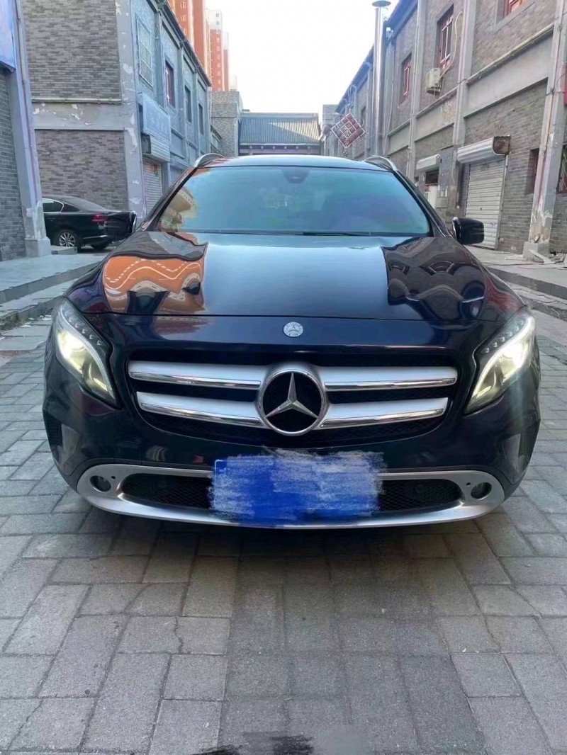 邯郸16年奔驰GLA1