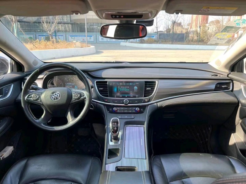 枣庄17年别克君越3