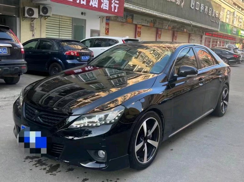 北京13年丰田锐志3