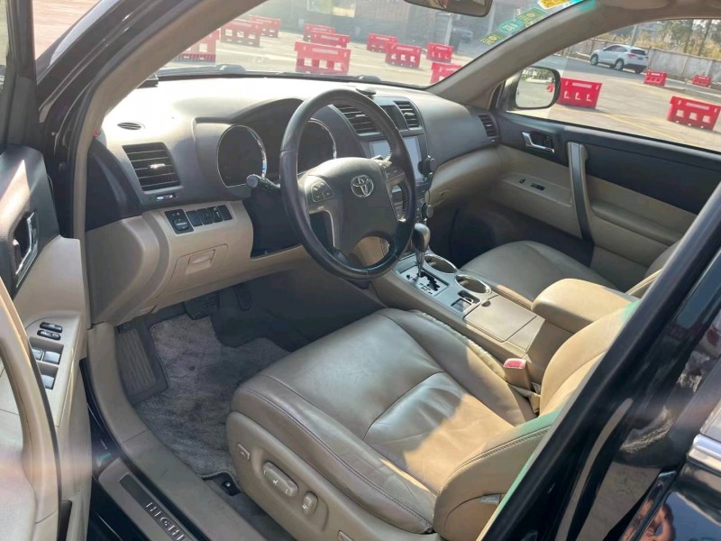 北京11年丰田汉兰达6