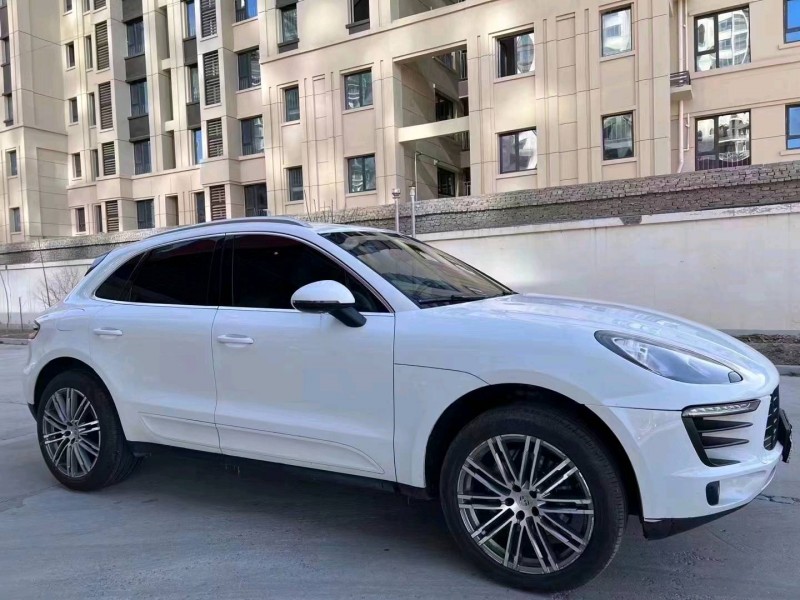 邯郸15年保时捷Macan7