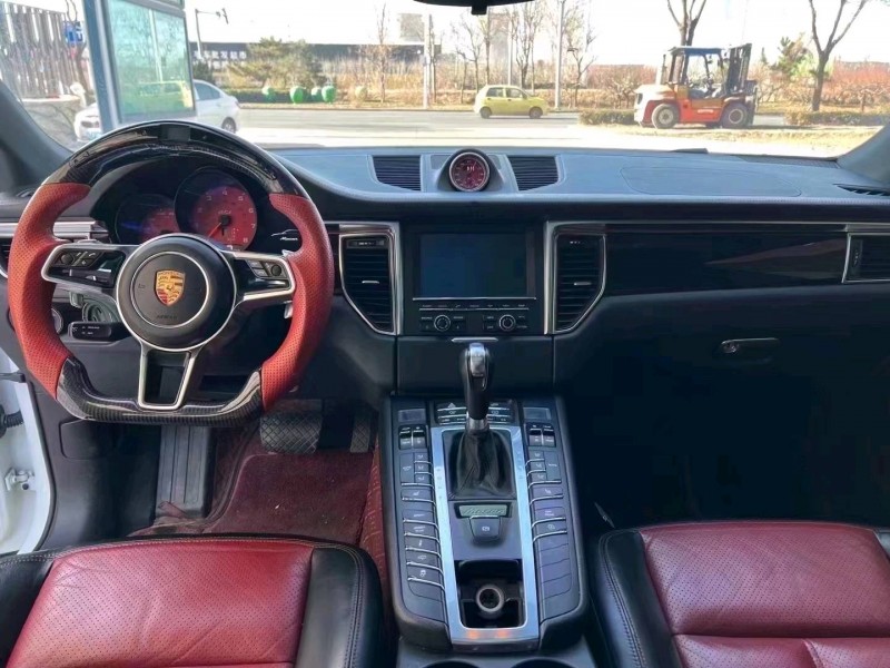 邯郸15年保时捷Macan5