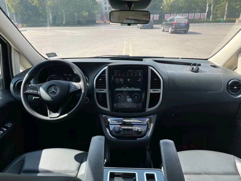 枣庄20年奔驰威霆5