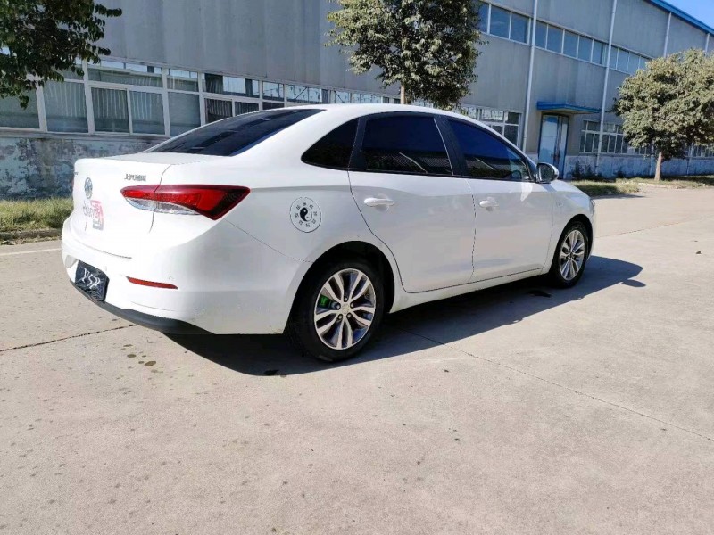 枣庄20年别克英朗2