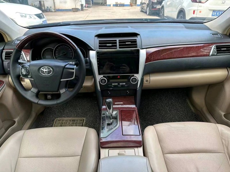 北京14年丰田凯美瑞5